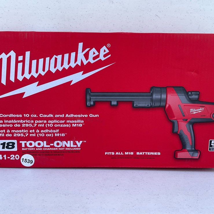 #1539 • Milwaukee M18™ Cordless Caulk and Adhesive Gun