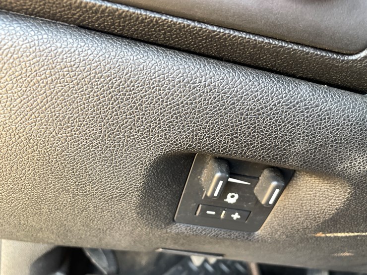2008-chevrolet-silverado-image-76