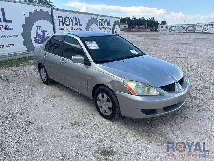 2005-mitsubishi-lancer-es-sedan-image-2