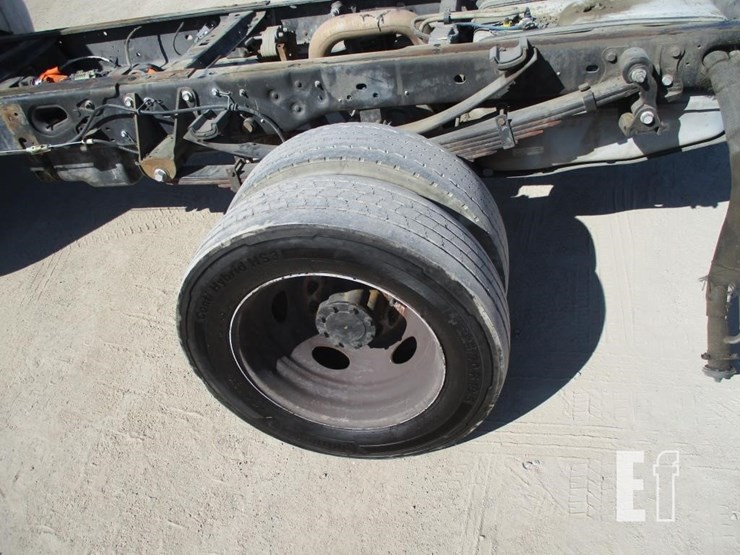 2014-ford-f550-image-14