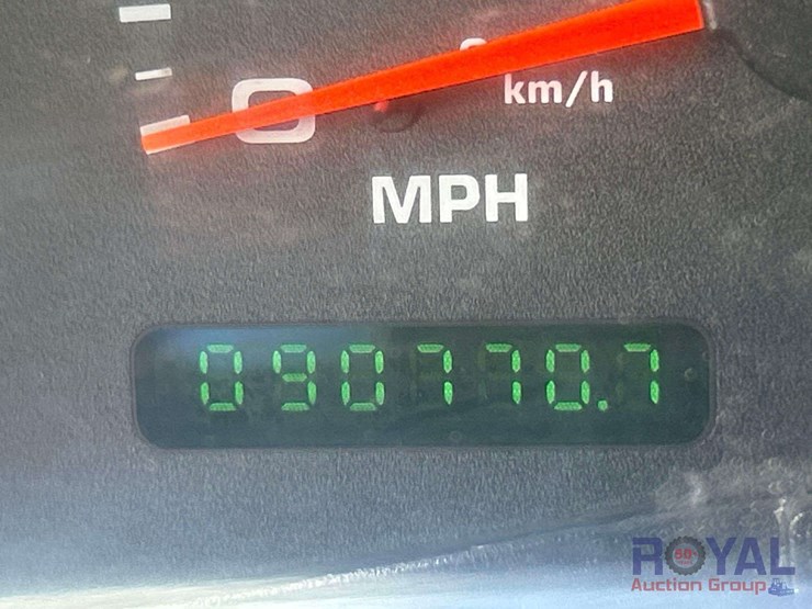 2004-ford-f550-image-15