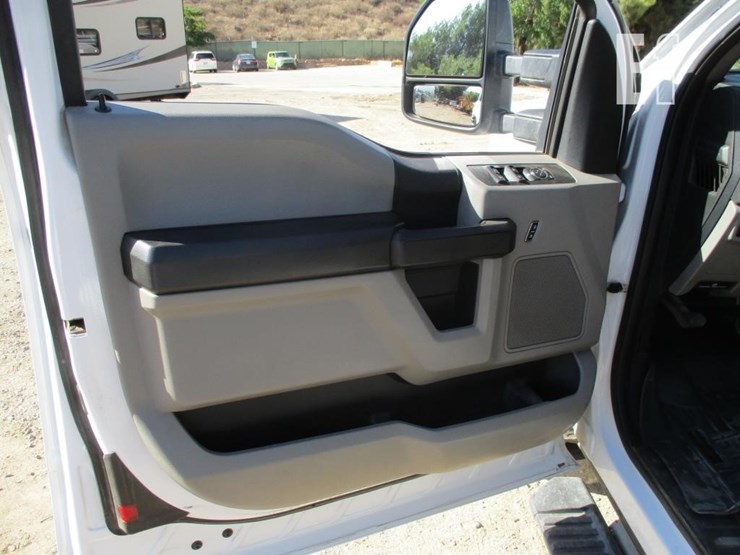 2019-ford-f250-image-14