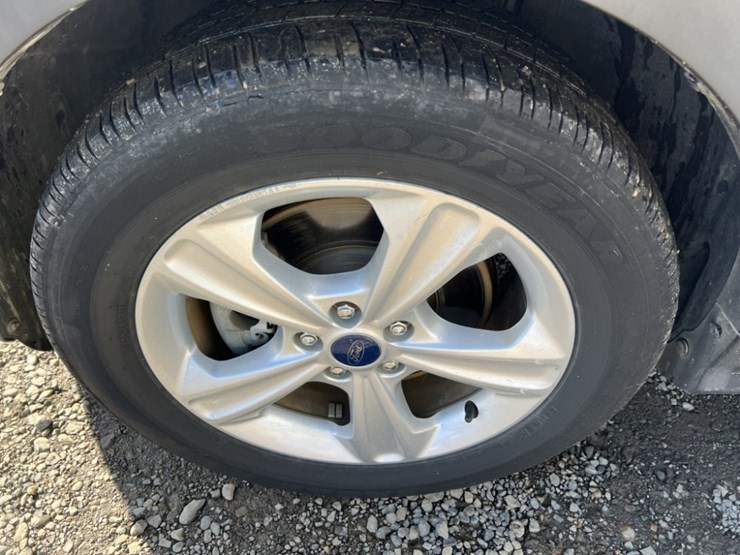 2014-ford-escape-image-15
