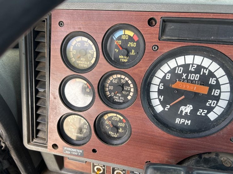 1997-mack-ch613-image-56