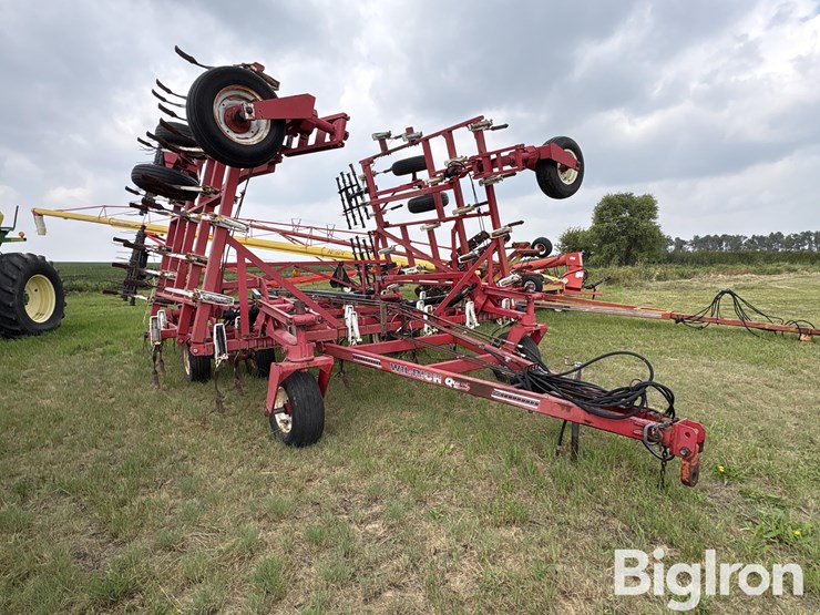 wil-rich-36’-quad-5-field-cultivator-w/harrow-image-3