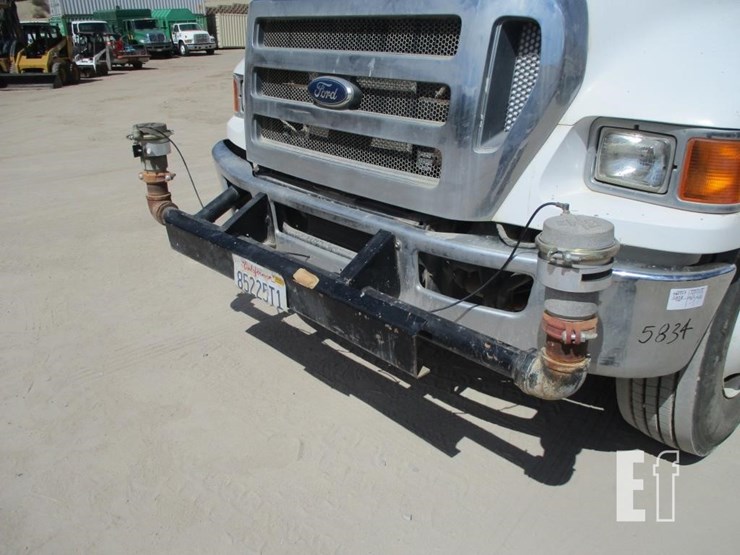 2011-ford-f750-xl-image-15