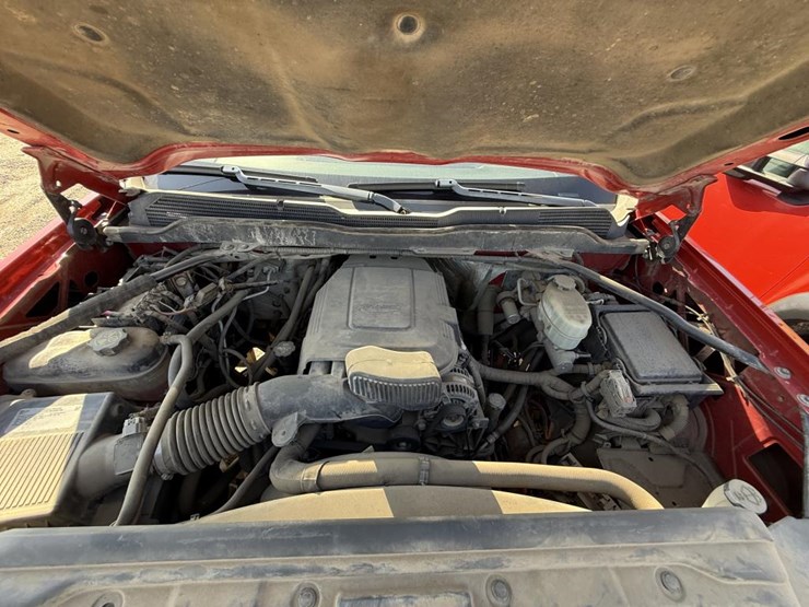 #2114-•-2015-chevrolet-silverado-2500hd-4x4-pickup-truck-image-32