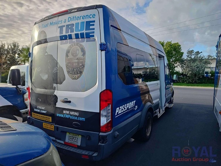 2017-ford-transit-image-3