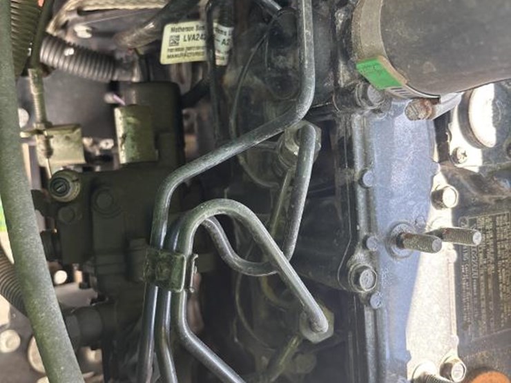 john-deere-1025-image-22