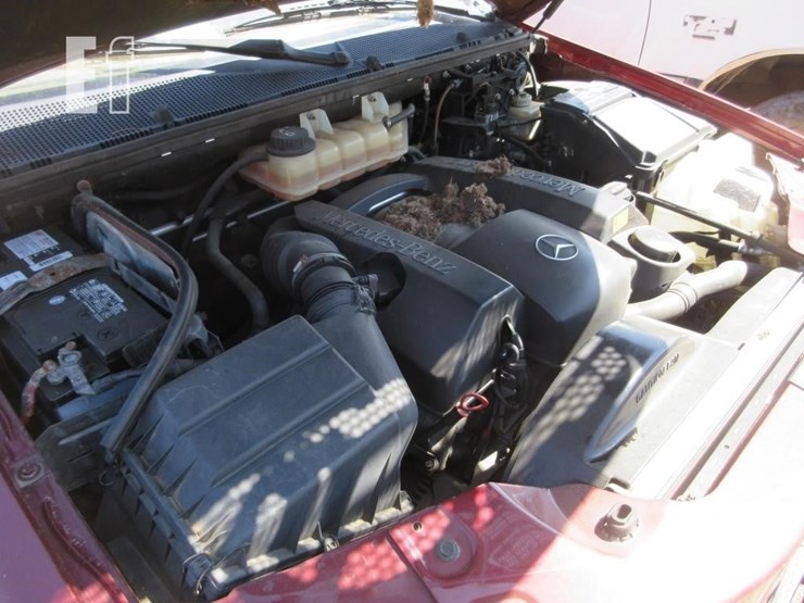 2001-mercedes-benz-ml320-image-7