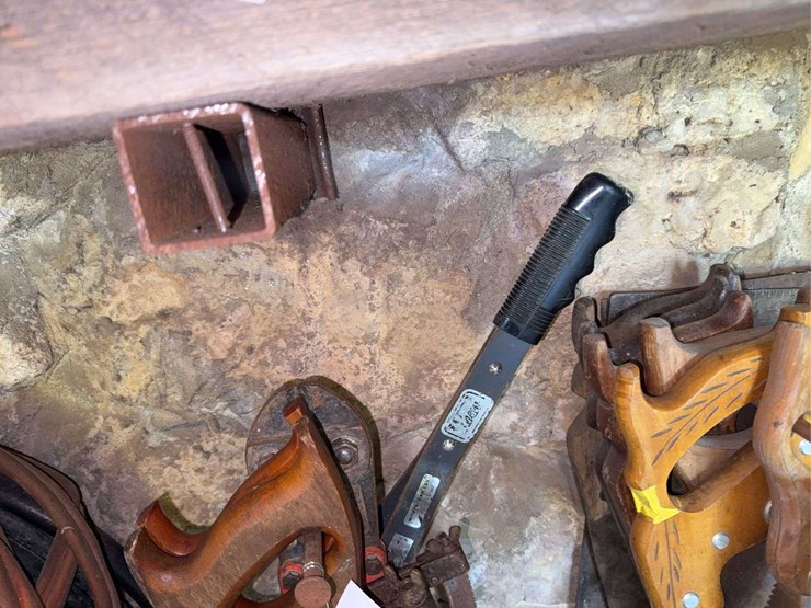 meat-saws,-bolt-cutter,-cable-winch-image-3
