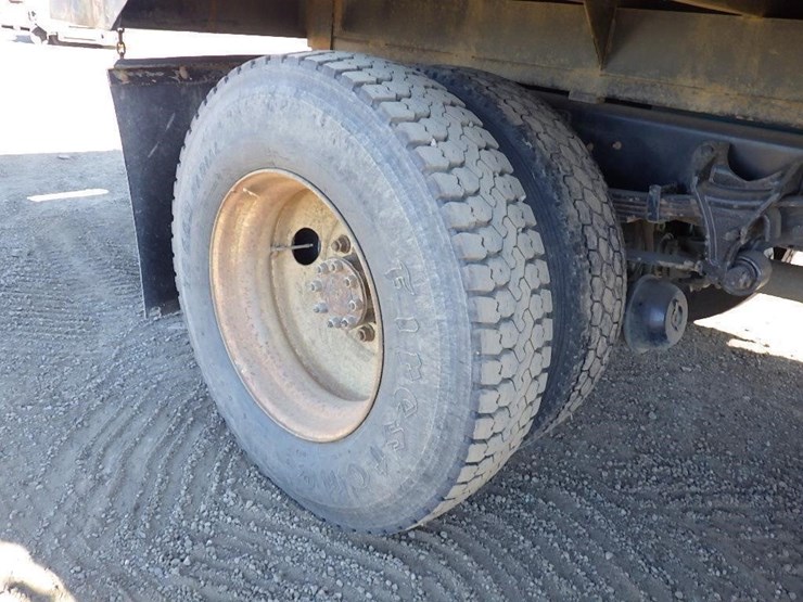 2007-ford-f650-image-13