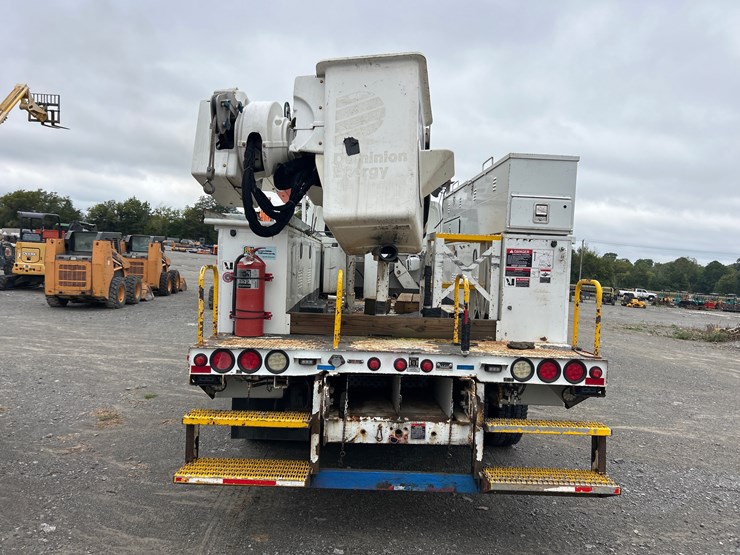 2013-international-durastar-4300-image-6