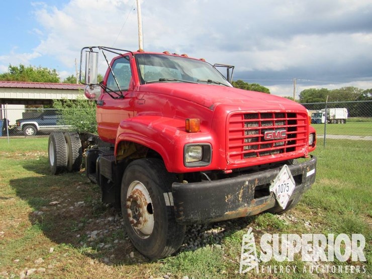 (x)-(14-15)-2001-gmc-c6500-s/a-cab-&-chassis,-vin--image-4