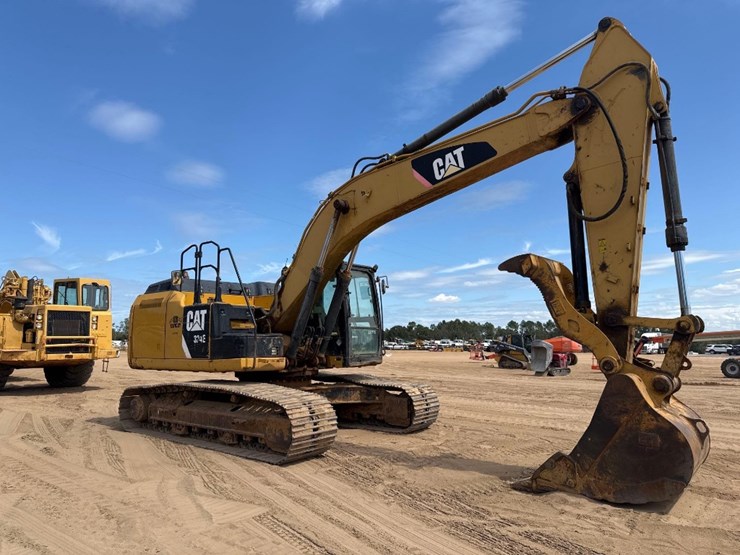 2014-caterpillar-324el-image-4