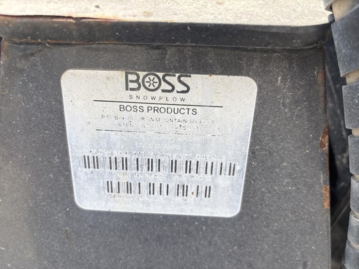 #5028-•-boss-power-v-dxt-w/-extensions-truck-v-plow-image-12