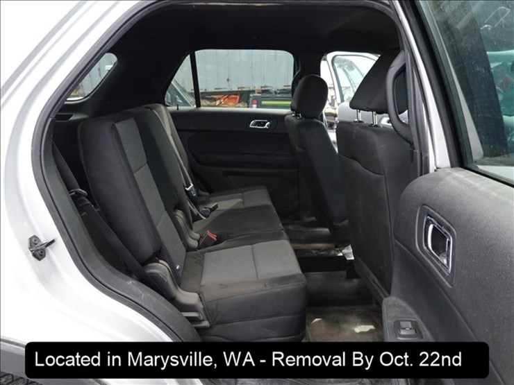 2017-ford-explorer-image-24