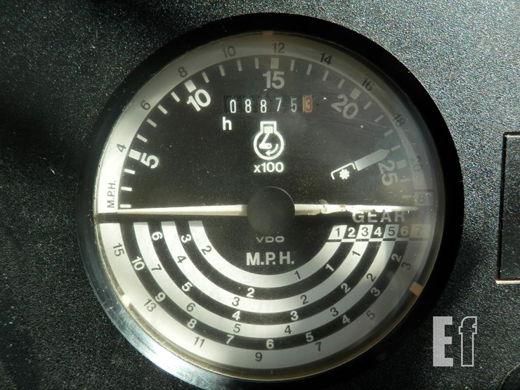 john-deere-3155-image-8