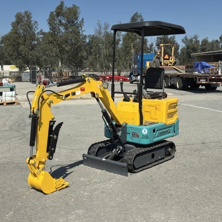2024 Dig Master DM100 Excavator