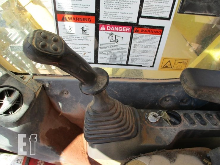 2014-komatsu-pc390-lc-10-image-13