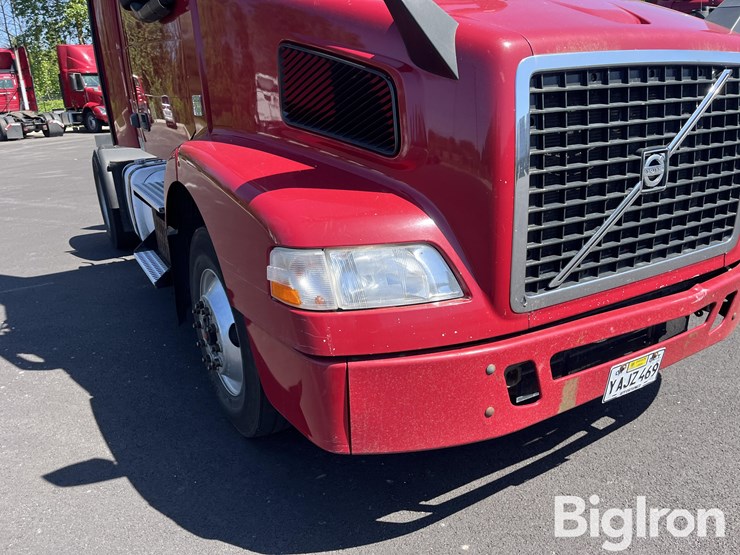 2016-volvo-vnm42t-truck-tractor-image-11