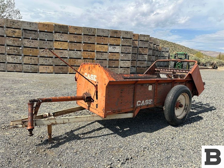 case-manure-spreader-image-1