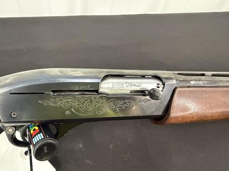 remington-1100-12-gauge-shotgun-image-2