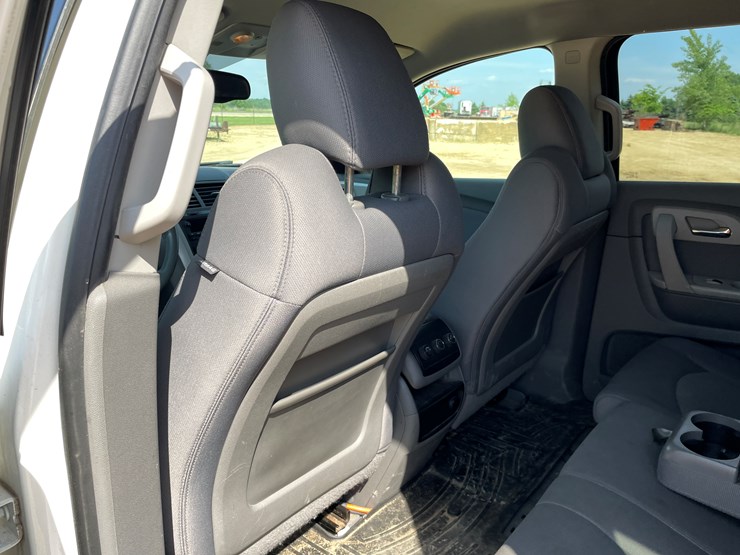 2012-chevrolet-traverse-ls-image-58