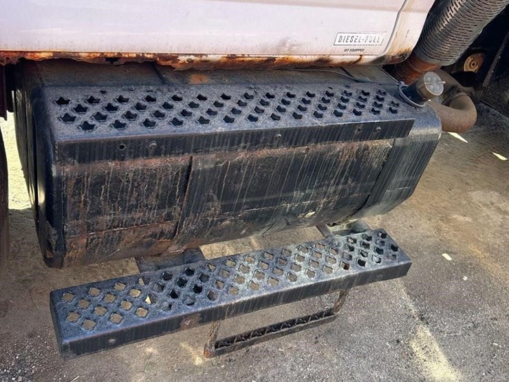 2008-gmc-topkick-c7500-image-8