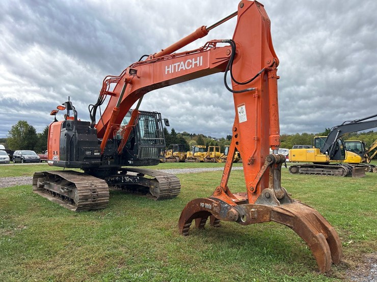 2017-hitachi-zx245us-lc-6n-image-3