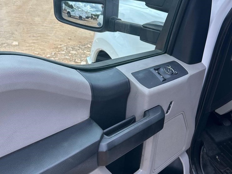 2019-ford-f350-sd-xl-image-24