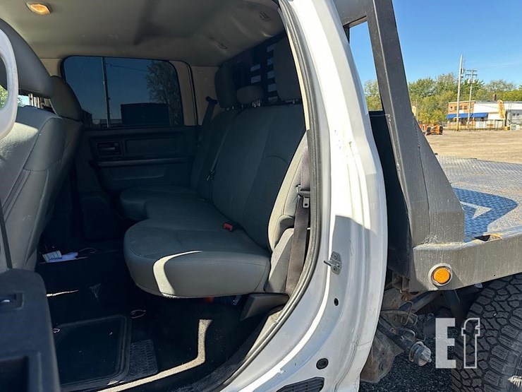 2015-dodge-ram-2500-image-17