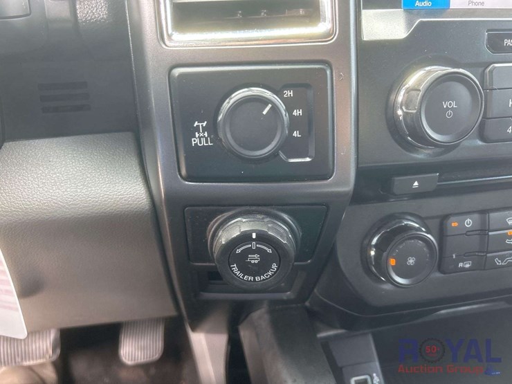 2017-ford-f150-image-19