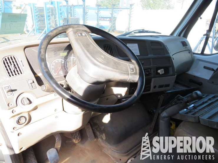 (x)-(5-21)-2004-sterling-acerra-s/a-day-cab-hardli-image-8