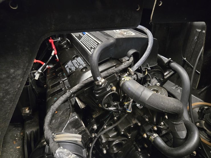 #1787-•-sea-doo-switch-boat-image-31