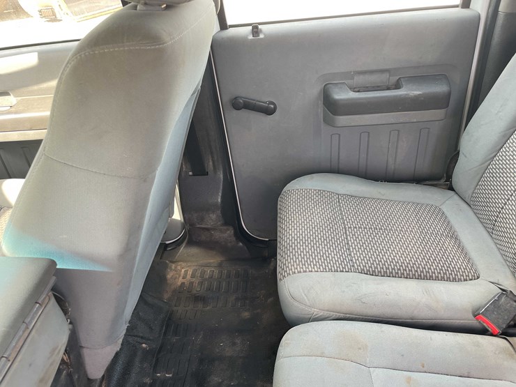 2011-ford-f250-xl-image-84