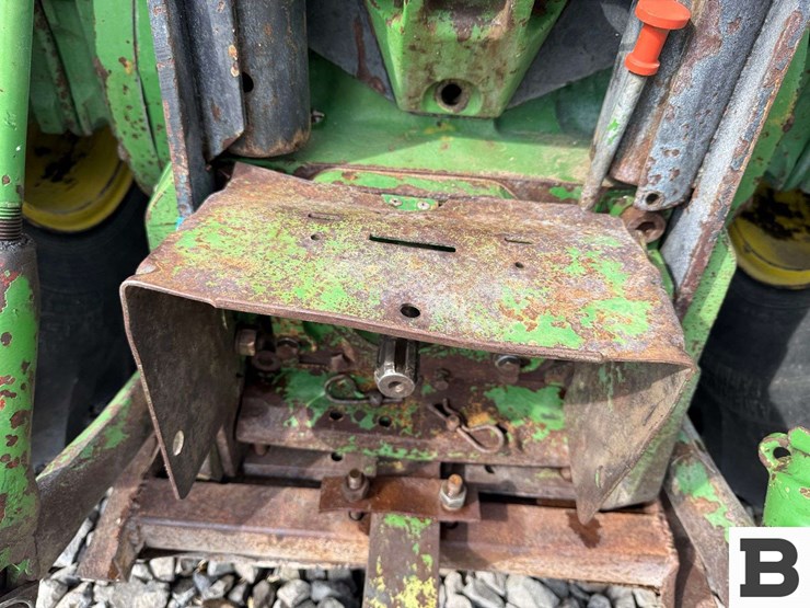 1989-john-deere-2855n-image-32