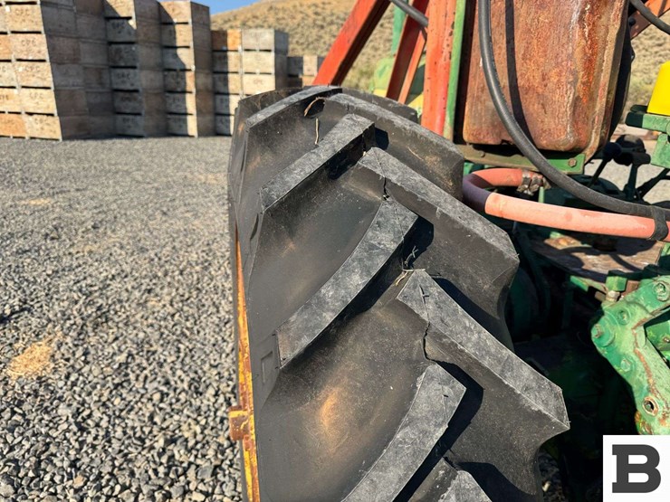 john-deere-630-image-26
