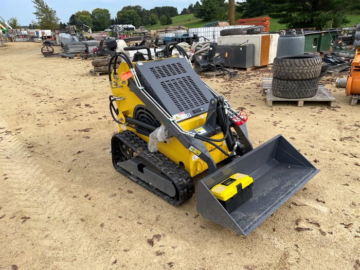 #215-•-new-landhonor-ride-on-skid-steer-loader-image-3