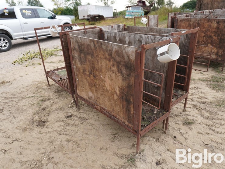 raised-calf-crates-image-3