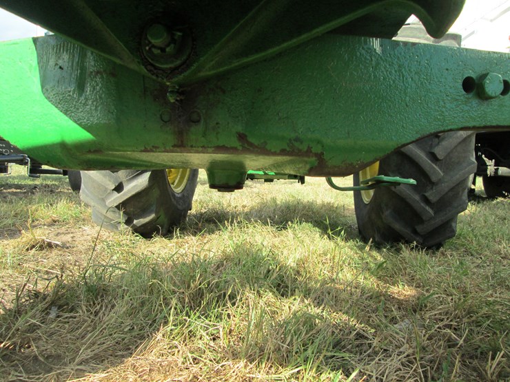 1975-john-deere-2630-image-16