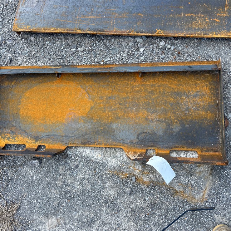 #21 • (1) HD SKID STEER MOUNT PLATE