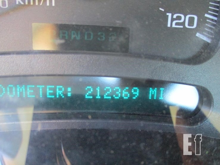 2003-chevrolet-2500-image-17