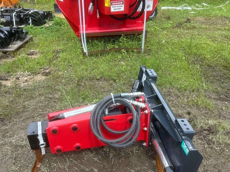 2025-raytree-rmh680-hydraulic-hammer/breaker-skid-steer-attachment-image-4
