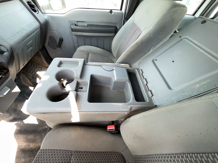 2011-ford-f250-xl-image-52