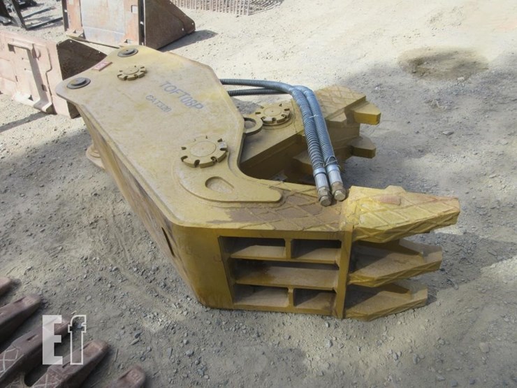 caterpillar-320-image-3