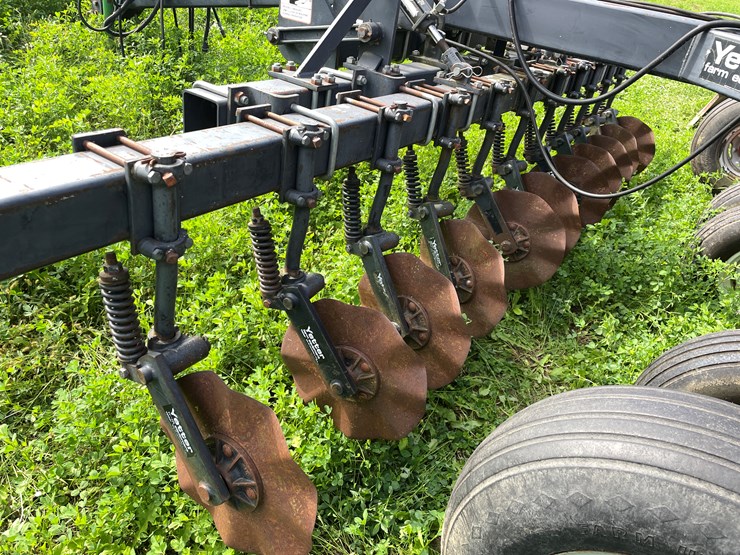 #4455-•-case-5400-soybean-special-grain-drill-image-13