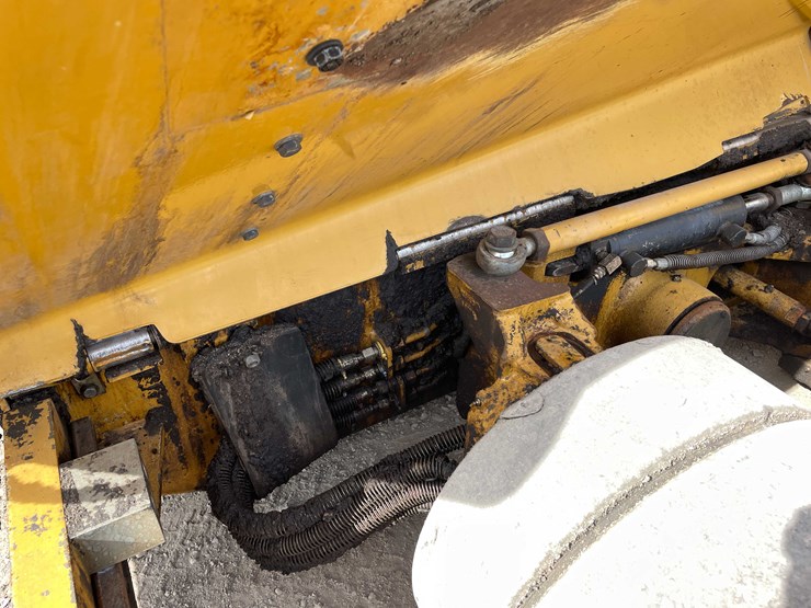 #8612-•-2019-cat-ap100f-asphalt-paver-(aps)-image-10