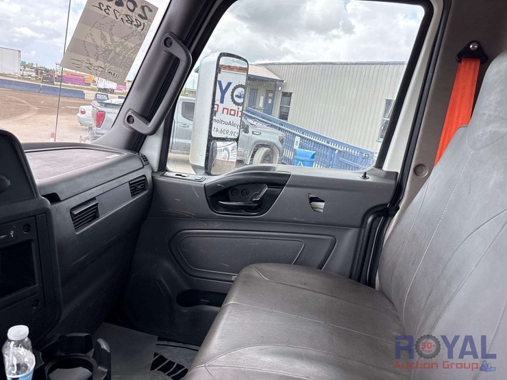 2020-international-mv607-dump-truck-image-20