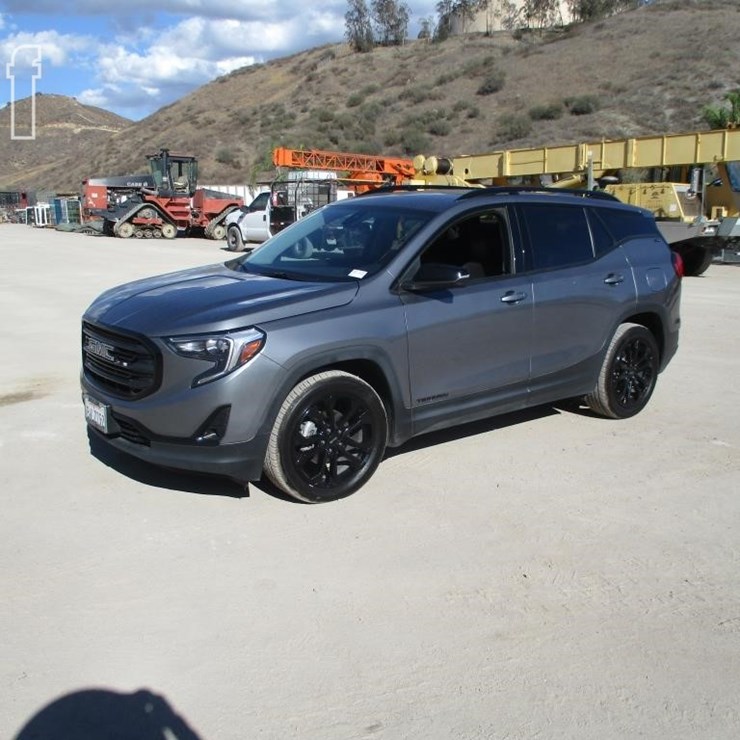 2021 GMC TERRAIN SLT